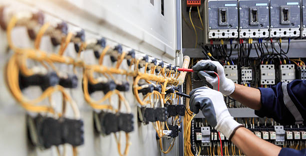Professional Electrician technician working in Rochester, MN
